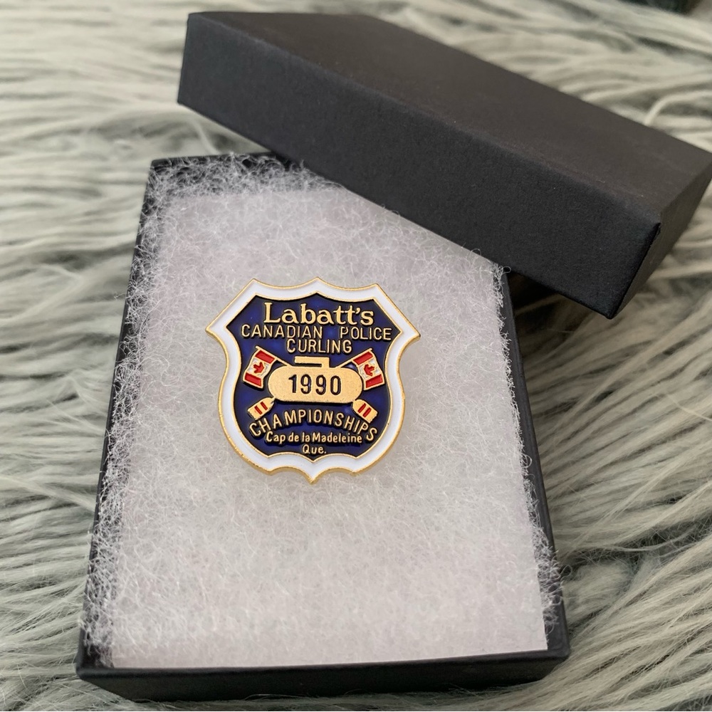 Vintage Labatt’s Canadian Police Curling Championships Pin
